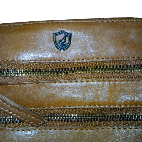 Cochoa Soft Brown Leather Crossbody Bag - Picture 8 of 12